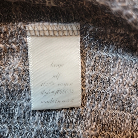 Buttons long sleeve with lace cream brown and black sweater - Picture 10 of 10